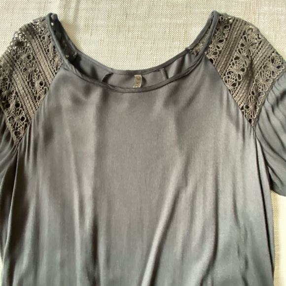 XCVI Dk. Green Floral Embroidery Oversized Fit Boho Tunic Top- Sz-S - Picture 8 of 16